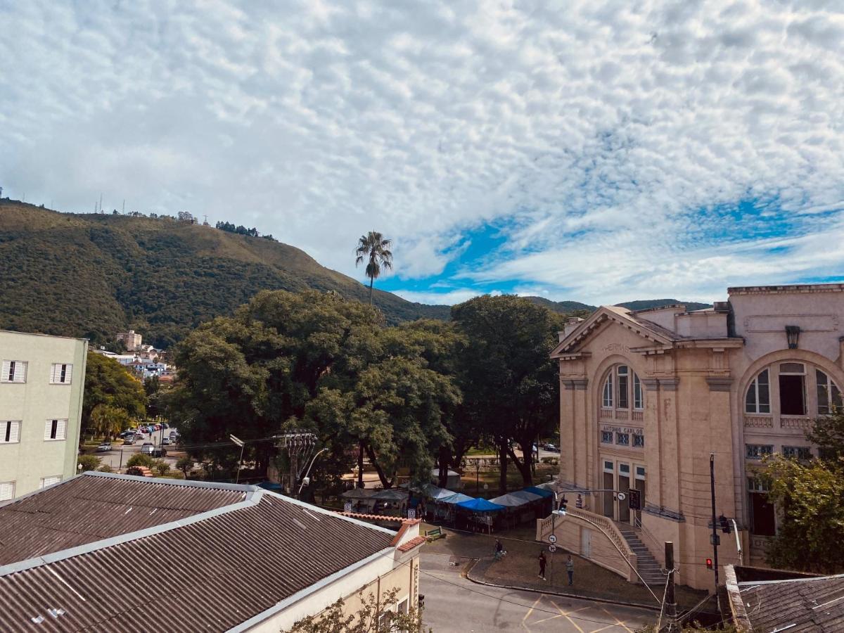 Hotel Thermas Da Mantiqueira - Pocos De Caldas - De Frente Para A Praca Central E Relogio Floral Bagian luar foto